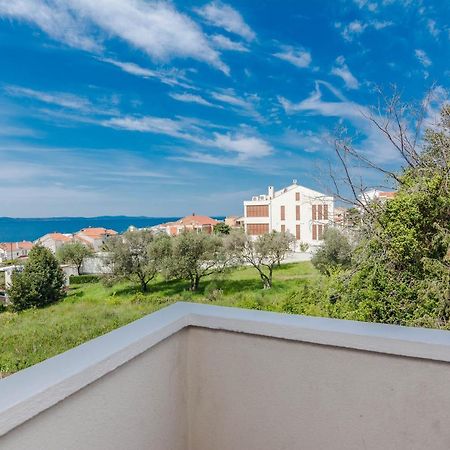Luton Apartment Zadar Kozino Heating Pool & Jacuzzi Exterior photo