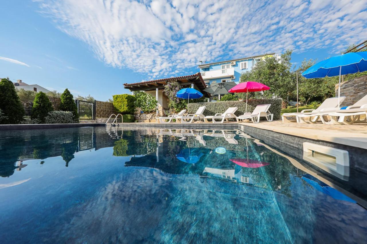 Luton Apartment Zadar Kozino Heating Pool & Jacuzzi Exterior photo