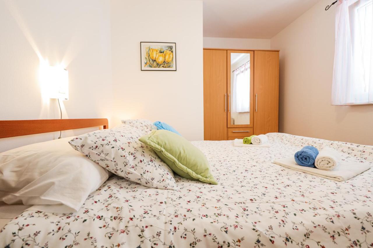 Luton Apartment Zadar Kozino Heating Pool & Jacuzzi Exterior photo