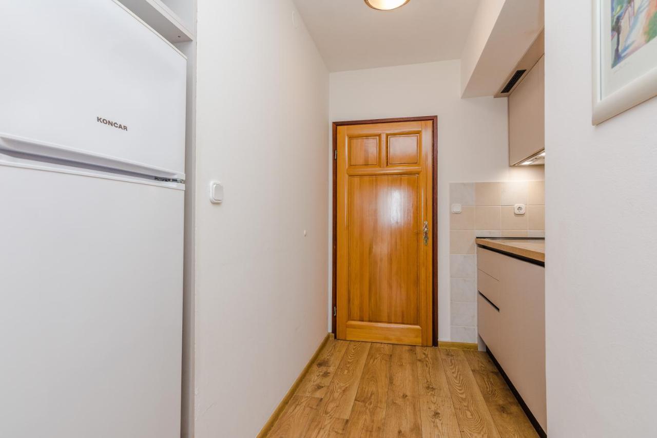 Luton Apartment Zadar Kozino Heating Pool & Jacuzzi Exterior photo